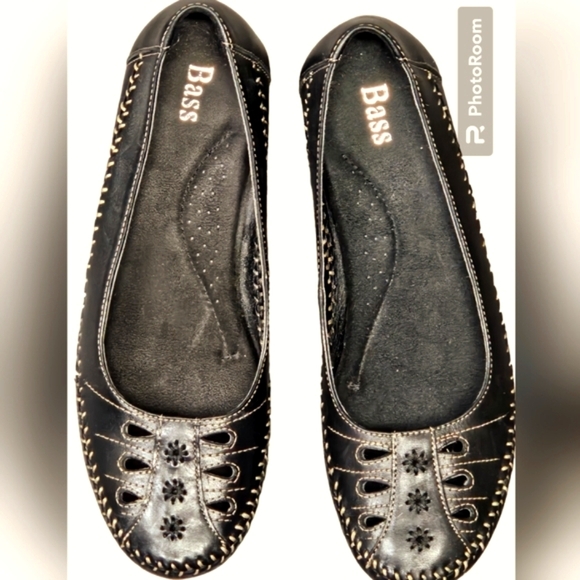 Bass Elena Womens Slip-on Leather Shoes, 9. Cutouts and Embroidery. - Picture 3 of 10